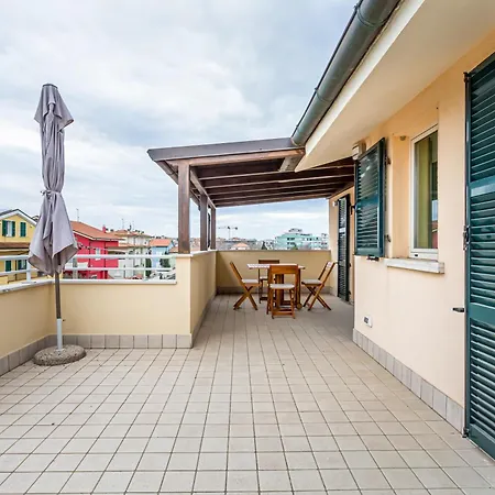 Guesthost - Casa Di Camillo-apt X4 With Terrace And Parking!