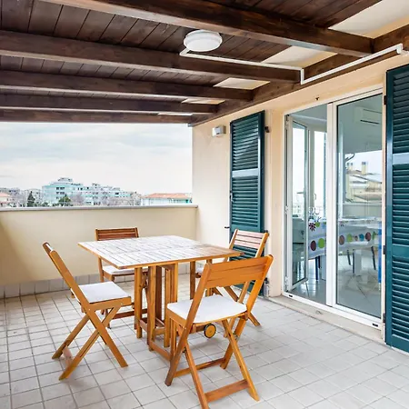 Guesthost - Casa Di Oliver-apt X4 With Terrace And Parking! Apartmán *